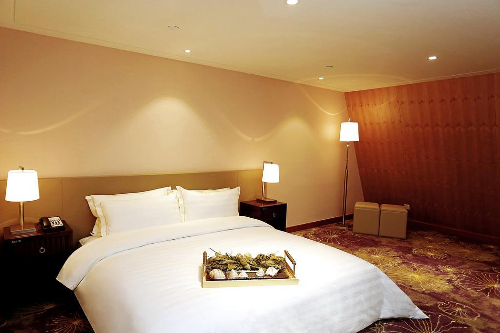 Qingdao Impression Hotel Exterior photo